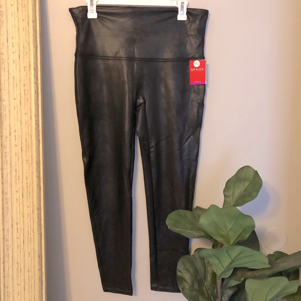 NWT size 1X Spanx faux leather leggings petite